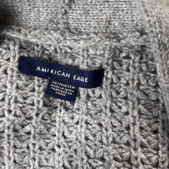 american eagle grey button cardigan - Picture 2 of 3